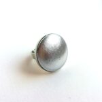 Egyszínű hideg ezüst textilgyűrű választható méretben